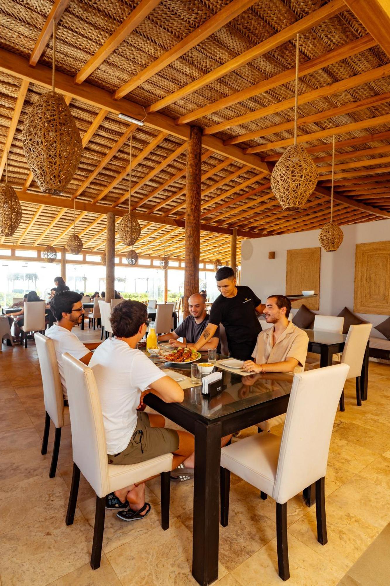 El Refugio De Vichayito Hotell Eksteriør bilde